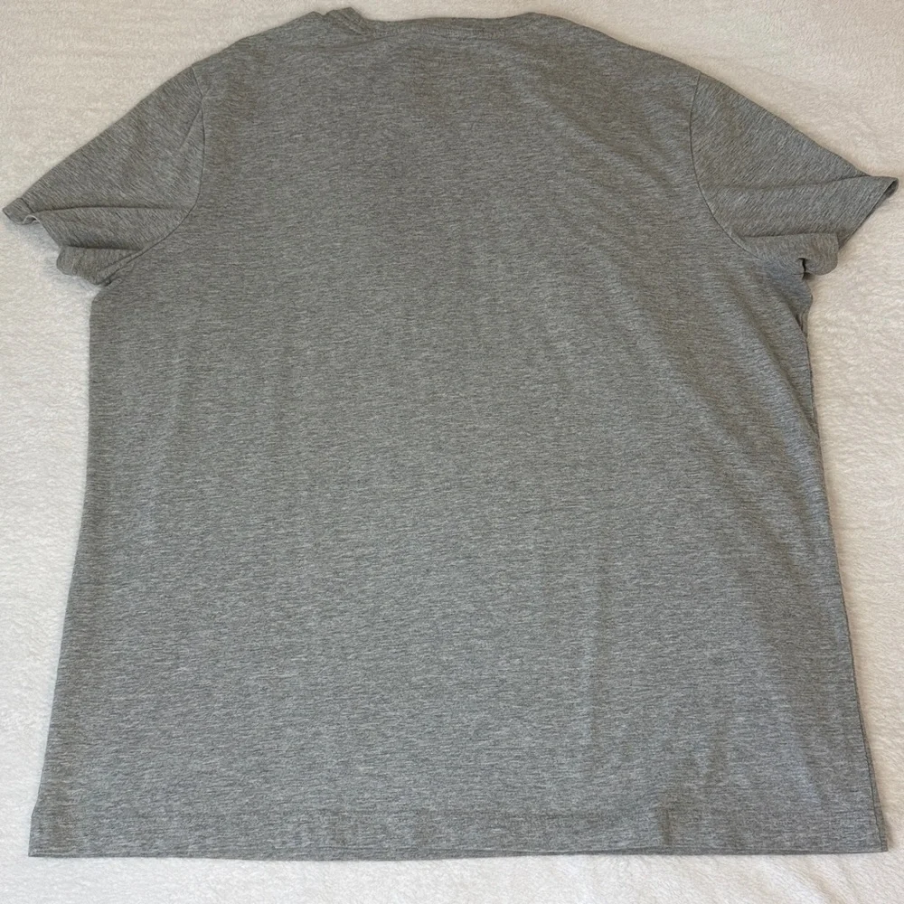 🦁Banana Republic Graphic Tee Lion Tee
